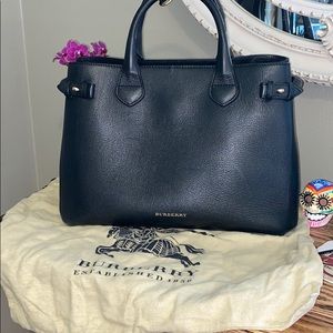 Burberry Banner leather tote